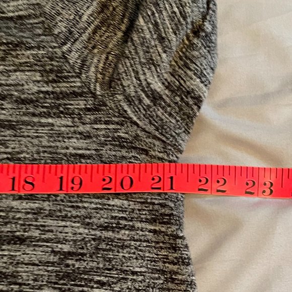 Max Edition Colorblock Tunic, Large - Picture 6 of 6